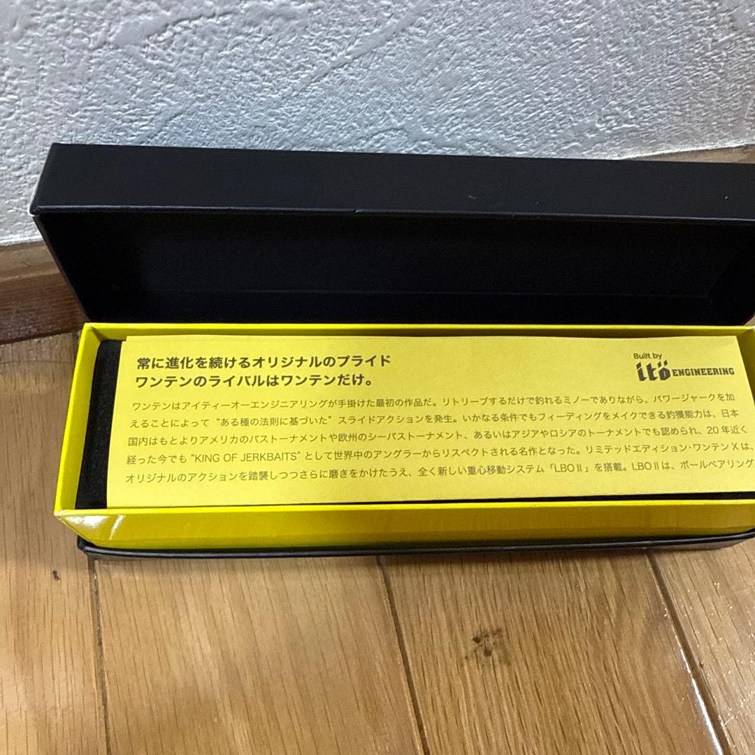 メガバス　ワンテンx キングウグイ　　30周年モデル　　新品未使用