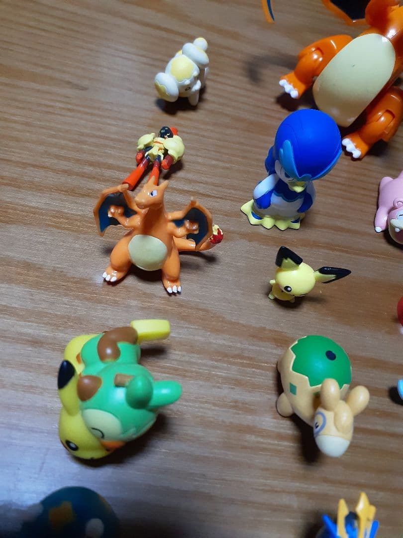 ポケモン　ミニフィギュア&指人形等32個セット　パーツ欠品ありポケットモンスター