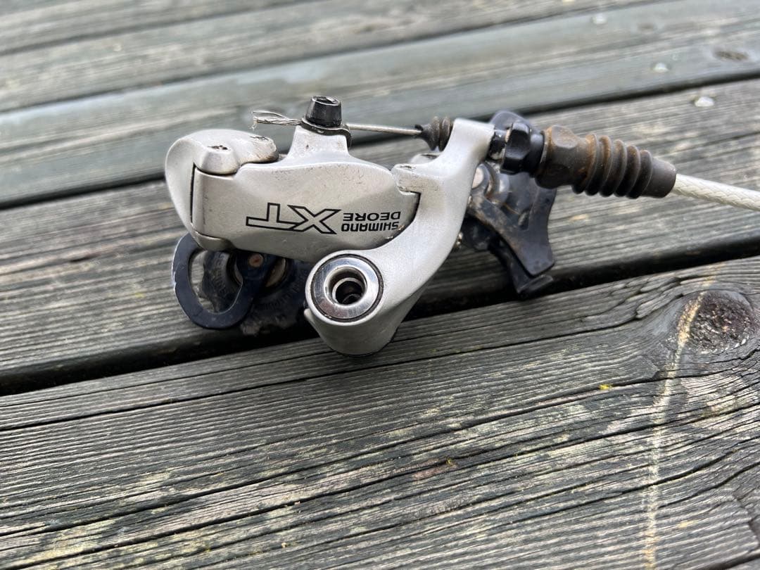 SHIMANO XTリアディレイラー シルバー ブラック 操作レバー付き