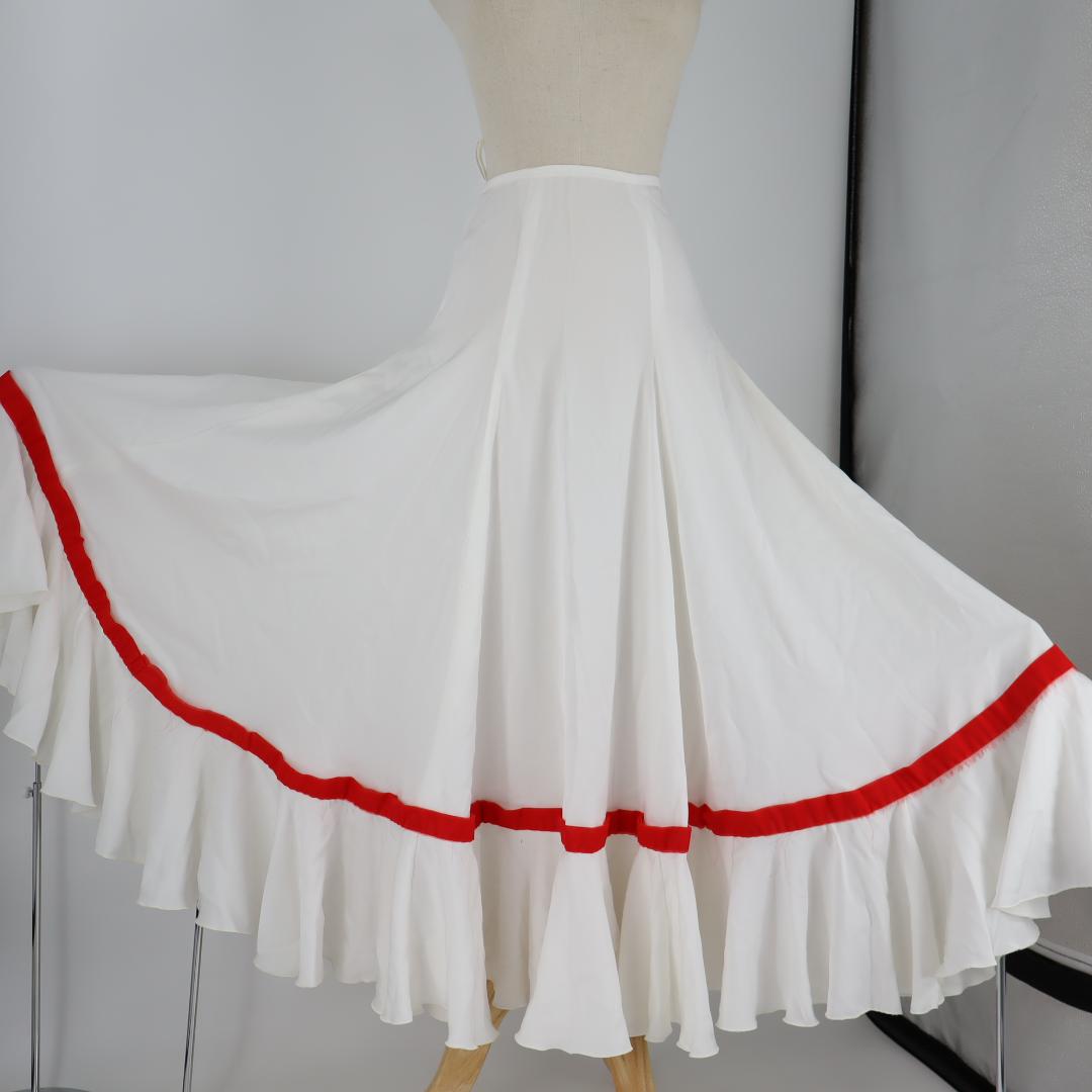 【美品 フラメンコ衣装】ホワイト×レッド ファルダ ペチコート 大きく広がる裾
