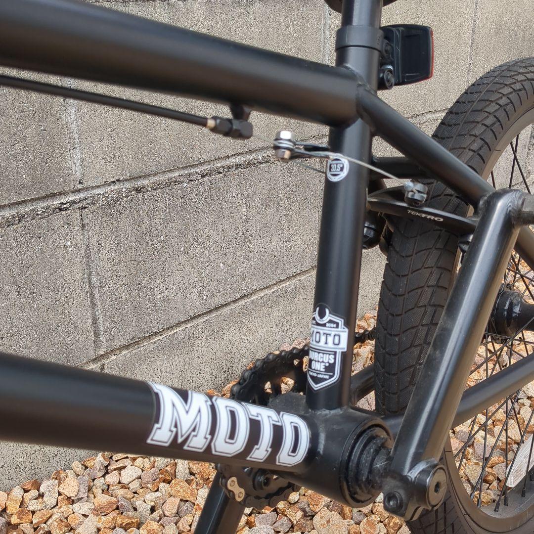 DURCUS ONE　MOTO ダークスワン　BMX