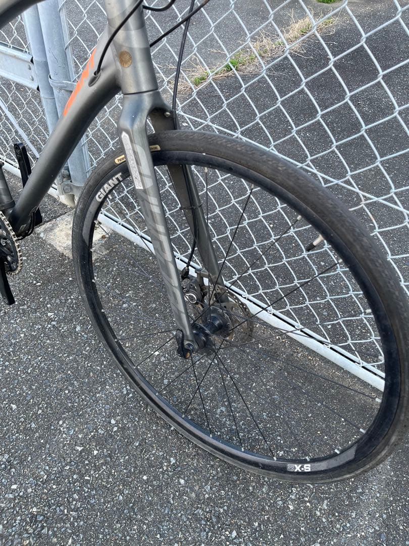 GIANT ANYROAD DISC SORA 3×9S