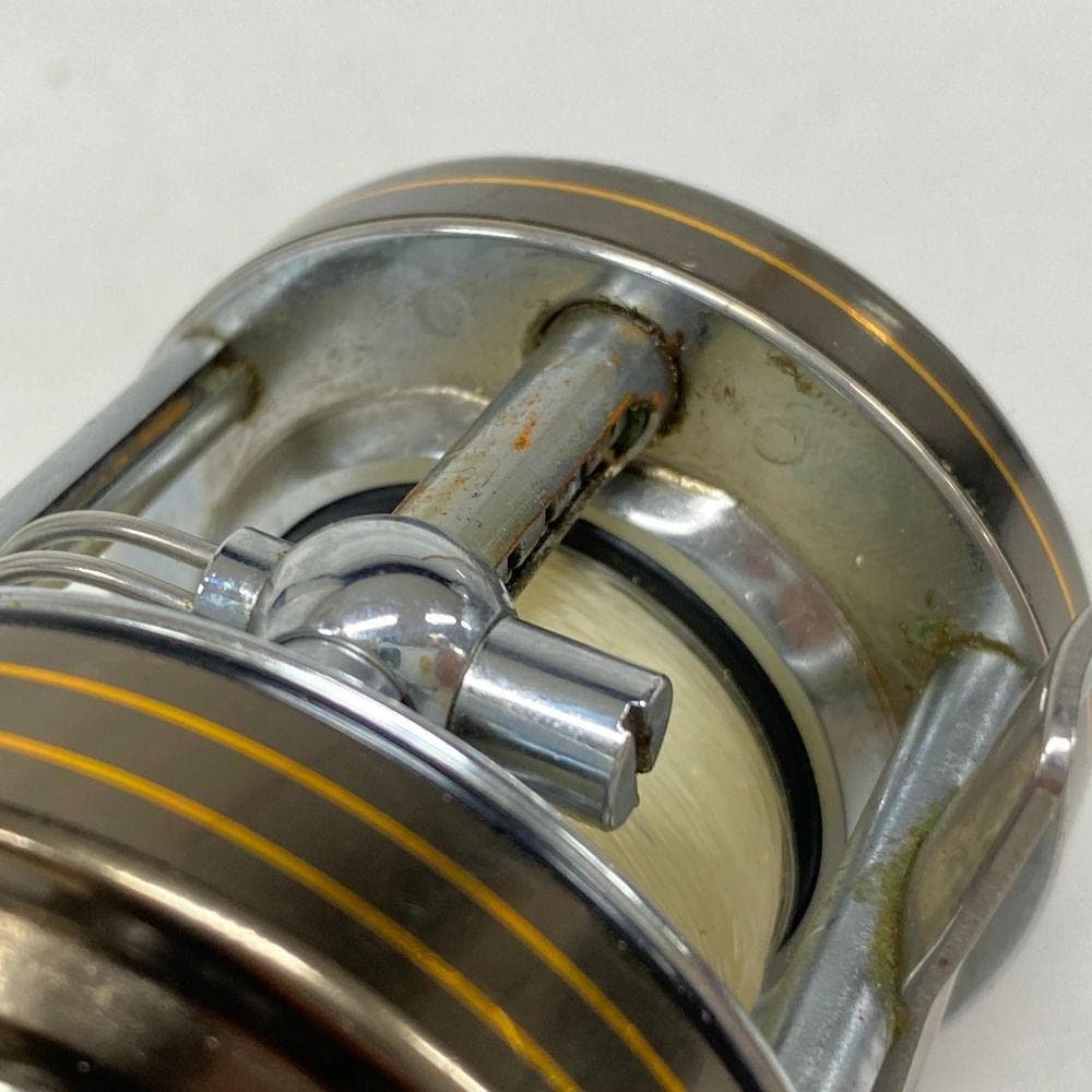 Daiwa ダイワ ミリオネア 5H リール