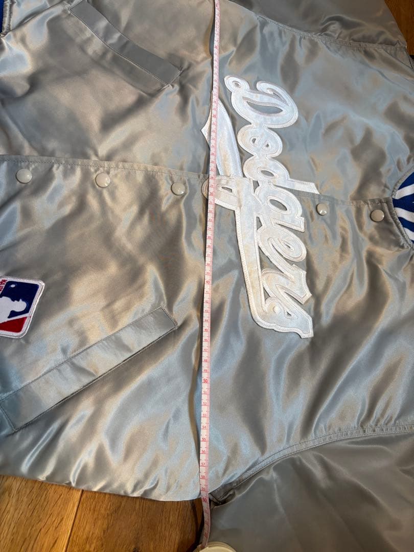 Dodgers スタジアムジャケット シルバー　デッドストック