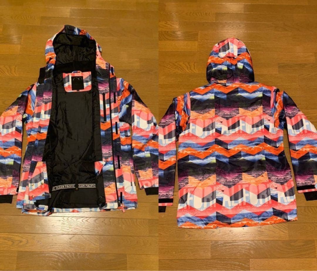 【美品】スキーウェアスノボウェア男女兼用上下セット Lサイズ 当日発送送料込み
