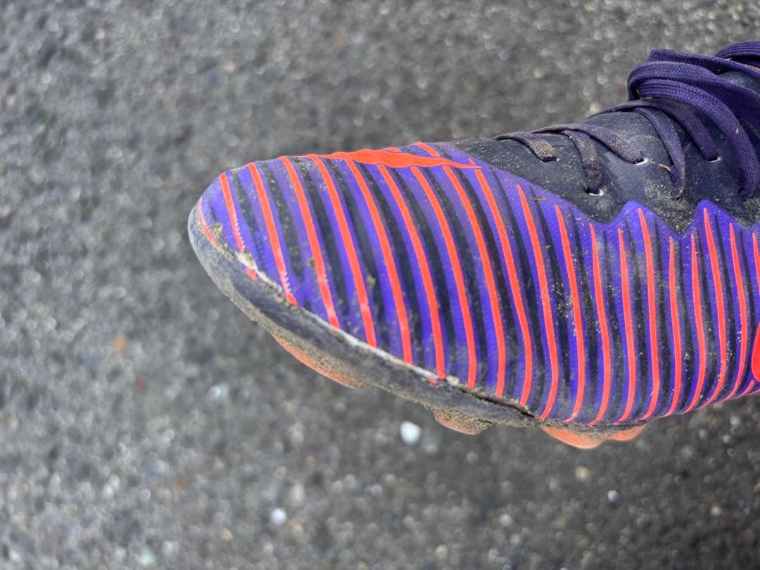 Nike Mercurial ACC トップモデル　HGモデル