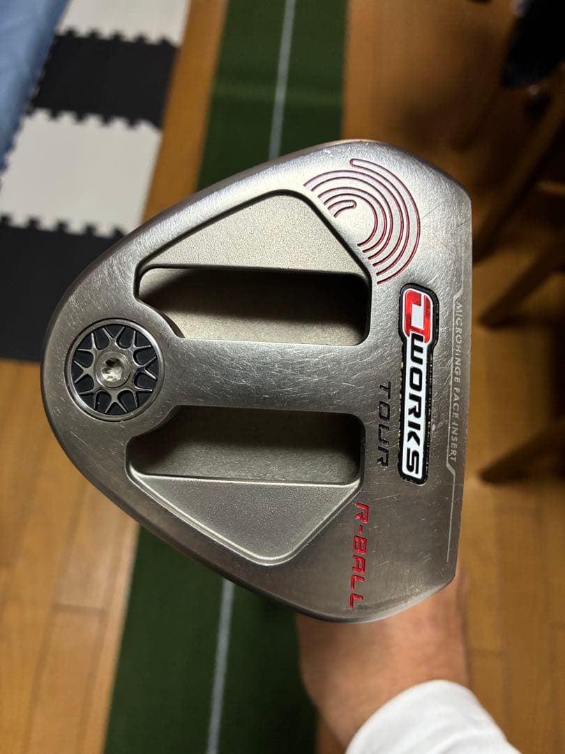 オデッセイ O-WORKS TOUR SILVER R-BALL パター