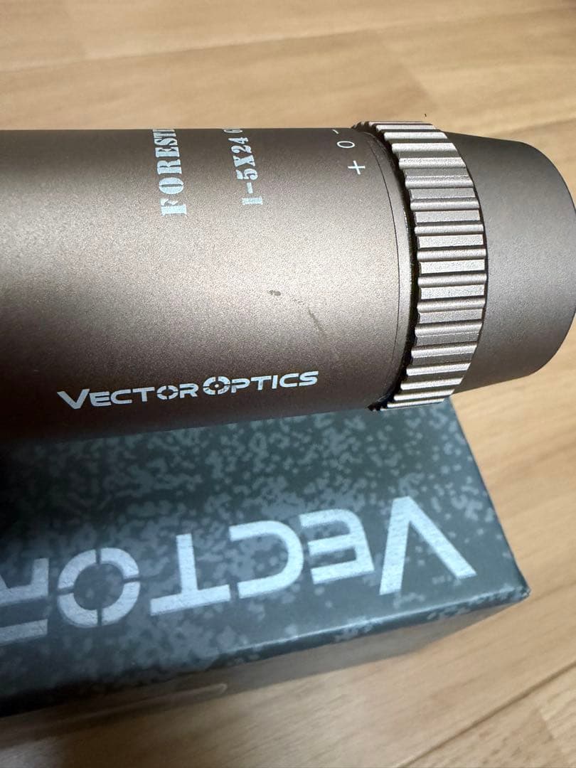 Vector Optics Forester GenII FDE マウント付き