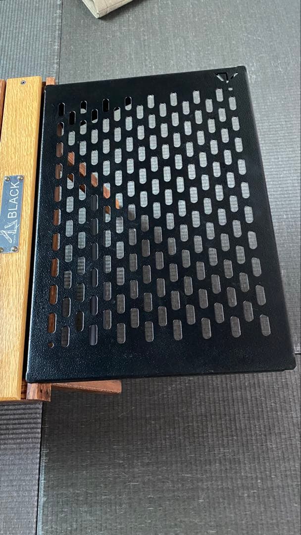 ブラックデザイン ハレテーブル DEVISE WORKSアイアンプレート付き