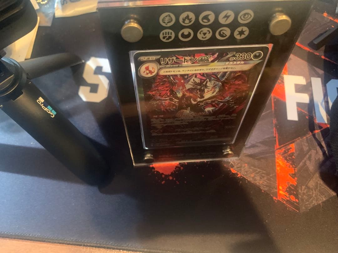 美品リザードンex SAR (SV4a 349/190)観賞用公式カードケース入