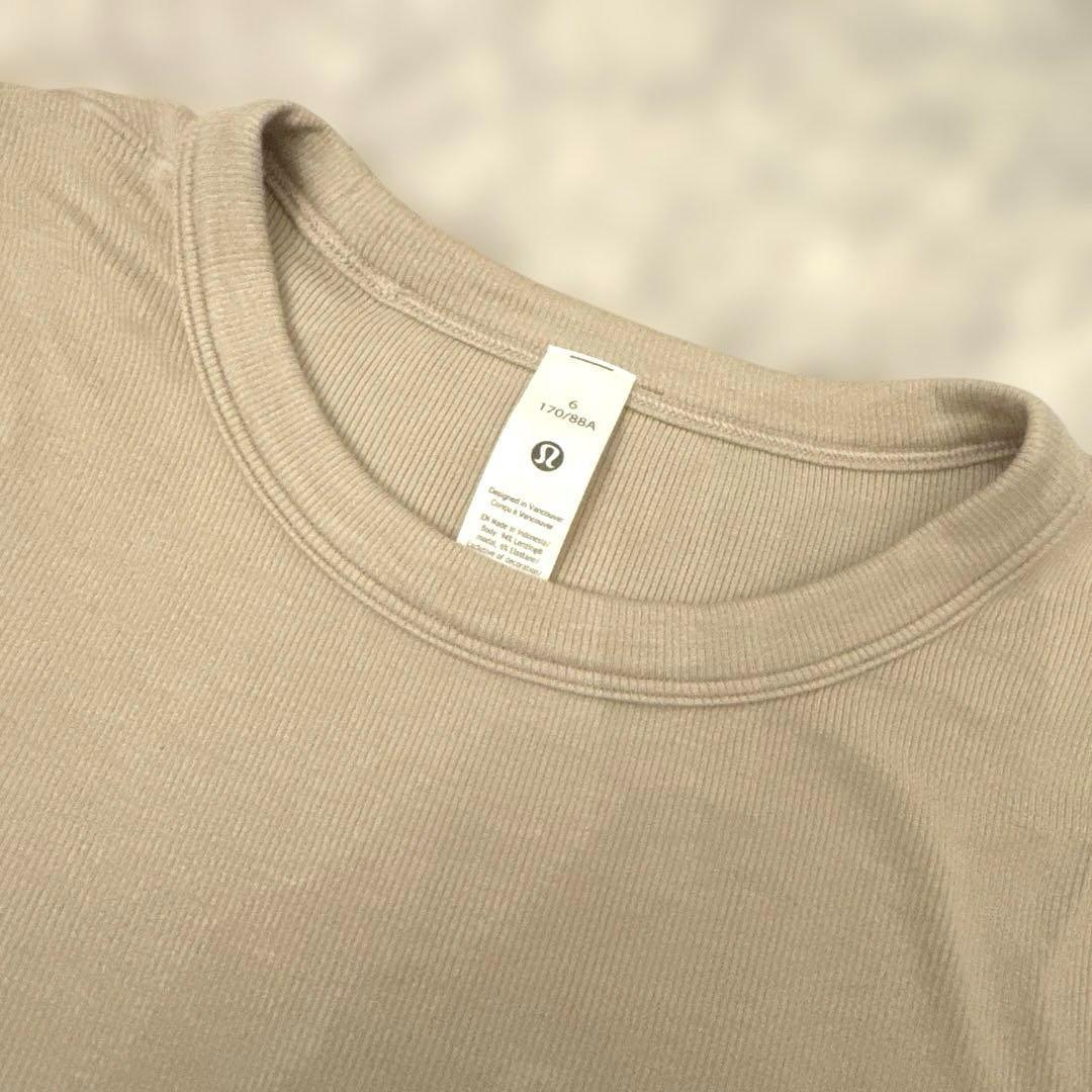 ルルレモン クロップTシャツ ベージュ 新品未使用タグ付き