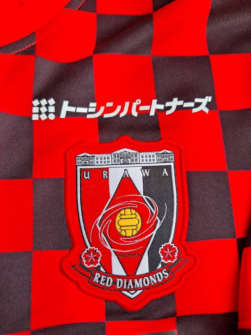 【新品・未使用】浦和レッドダイヤモンズプレマッチウェア