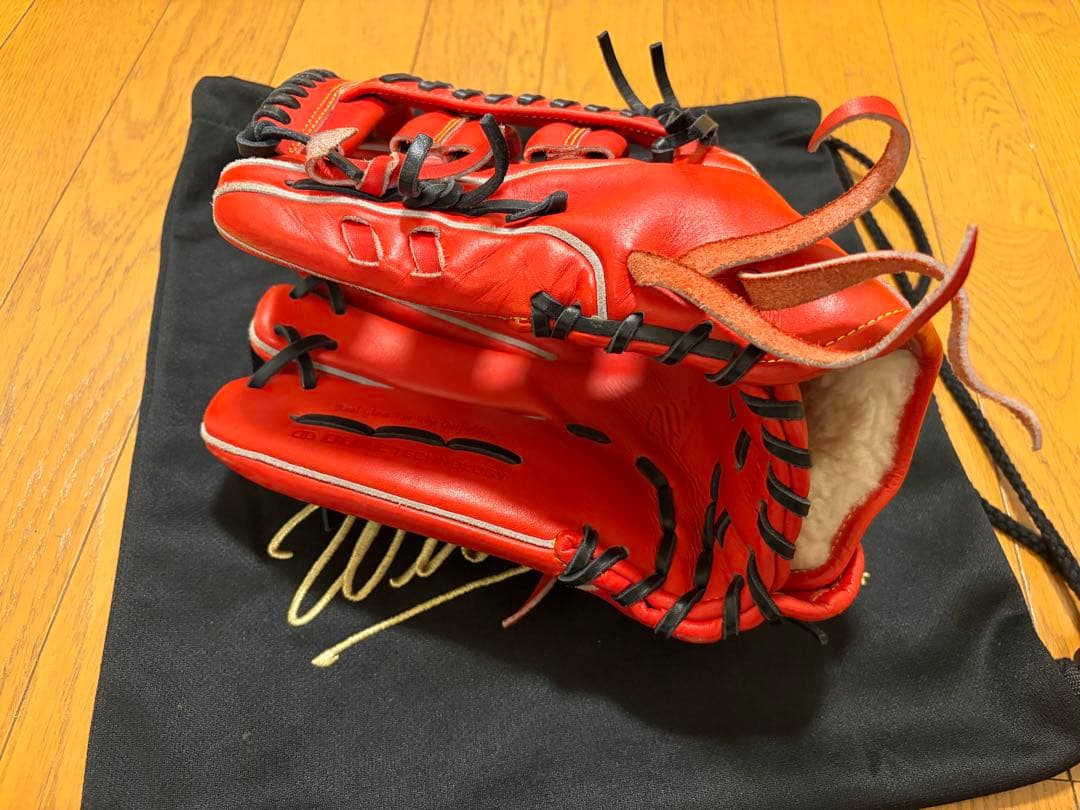 ウィルソン　硬式　外野用　左投げ