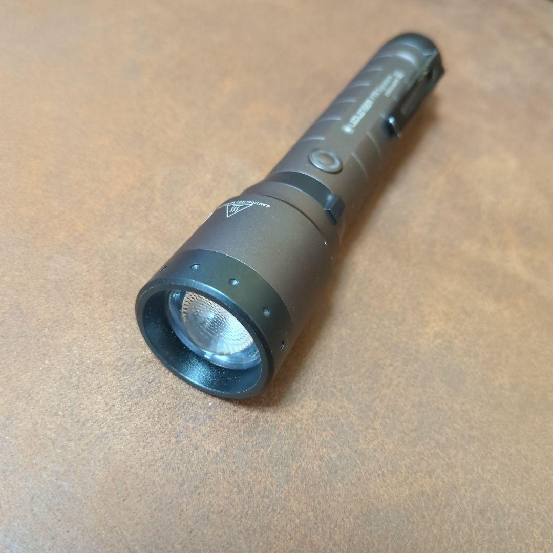 【お買得】Ledlenser　LED ハンディライトP7R Signature