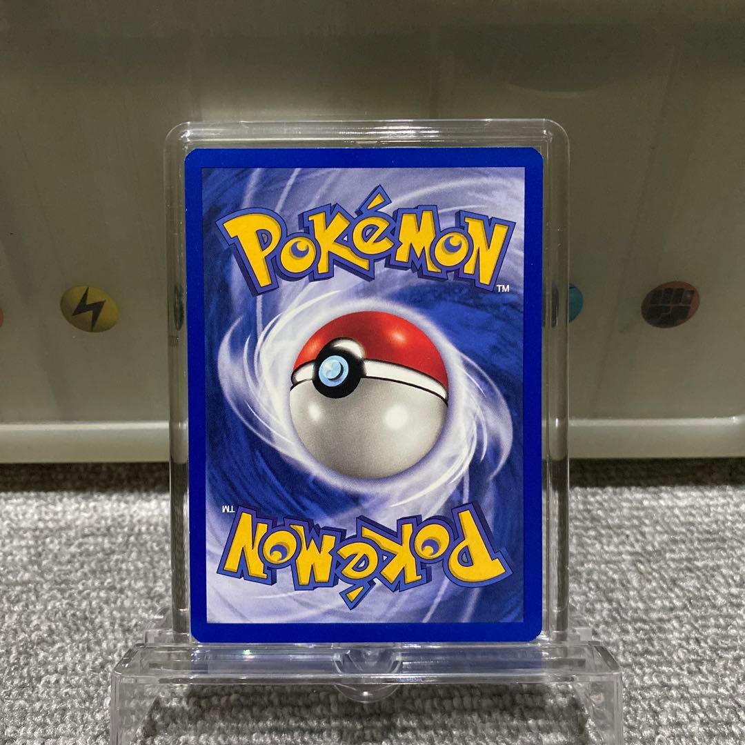 ポケカ　海外版　ピカチュウ