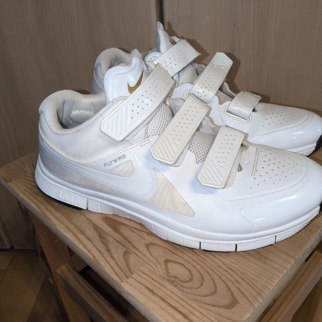 ナイキ　野球　アップシューズ　トレーニングシューズ