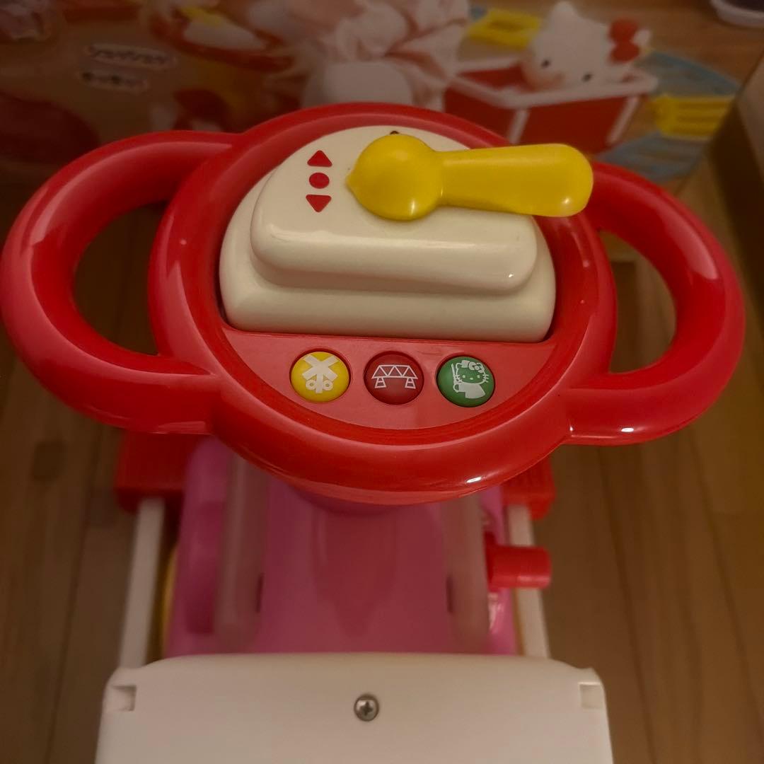 電動乗用　ハローキティ　ポッポトレイン　平成レトロ　希少　レア　玩具　汽車　電車