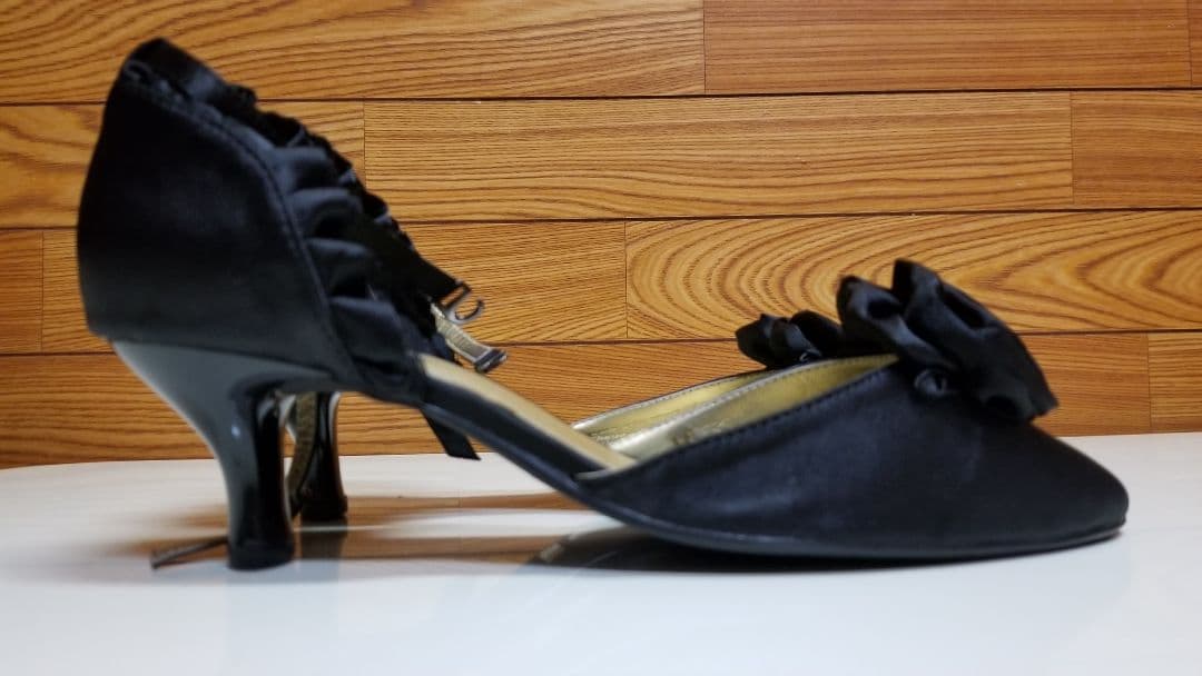 レディース、パンプス、ブラック色、Ｍサイズ、約23.5cm