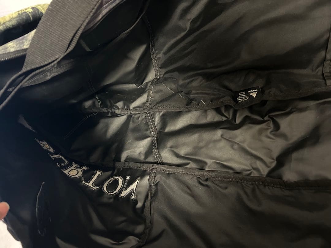 burton バートン　スノーボードバックスノーボードケース146 迷彩カモフラ
