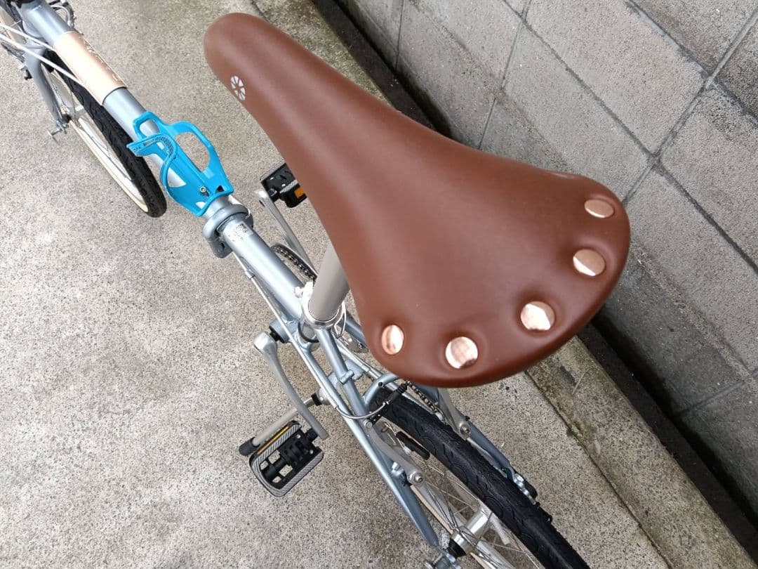送料無料 DAHON ダホン BoardwalkD7
