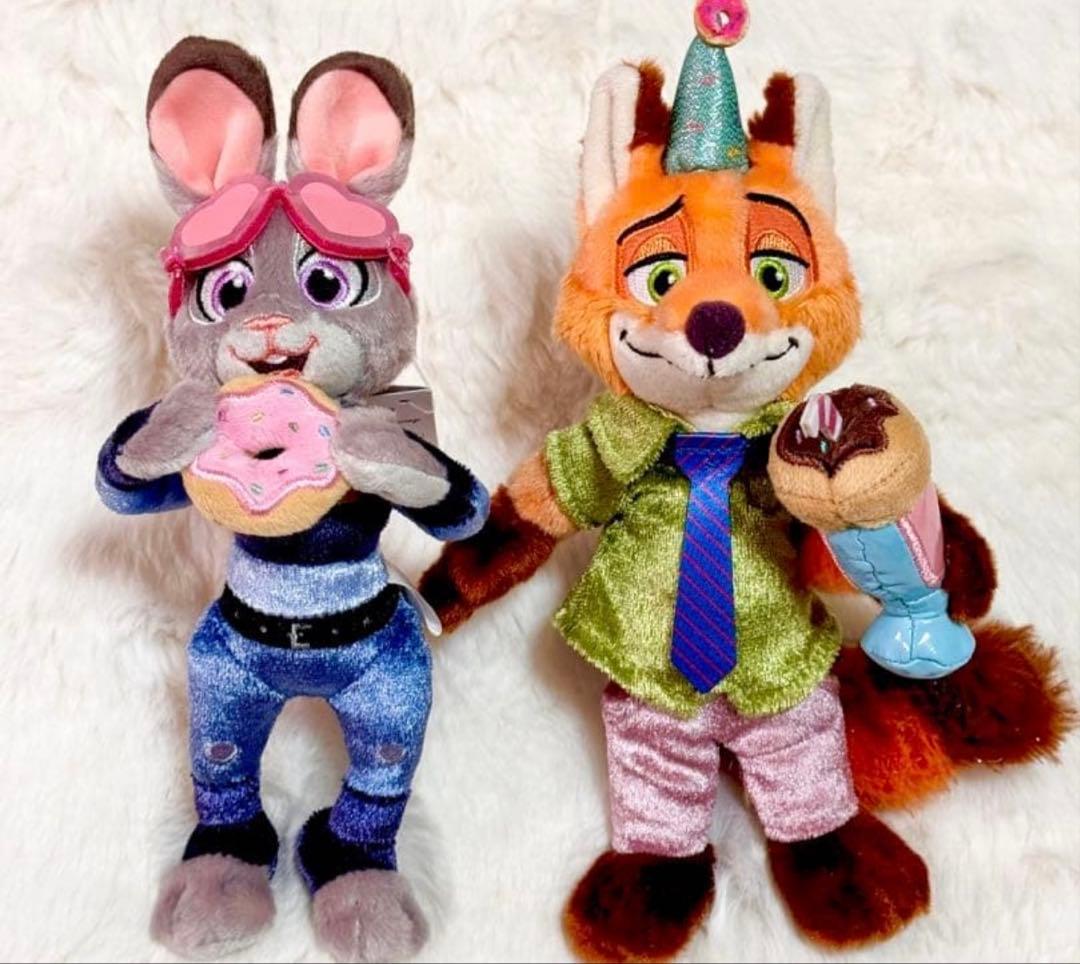 ディズニーストア　ズートピア　10th ぬいぐるみキーチェーン　ニック　ジュディ