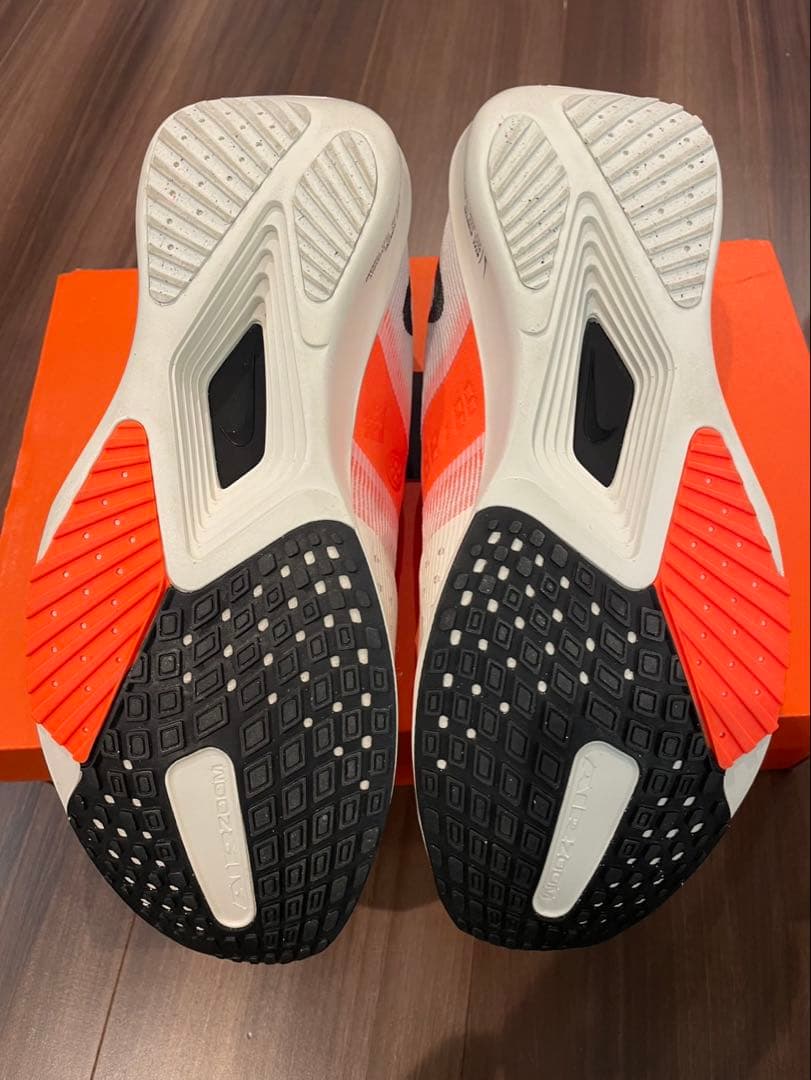 Nikeランニングシューズ　AIR ZOOM ライバルフライ4 28㎝