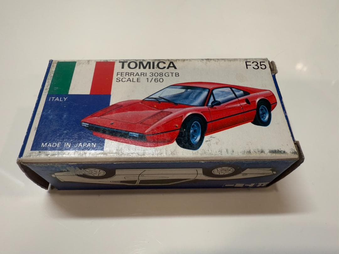 トミカ フェラーリ 308GTB F35 日本製 青箱 外国車シリーズ