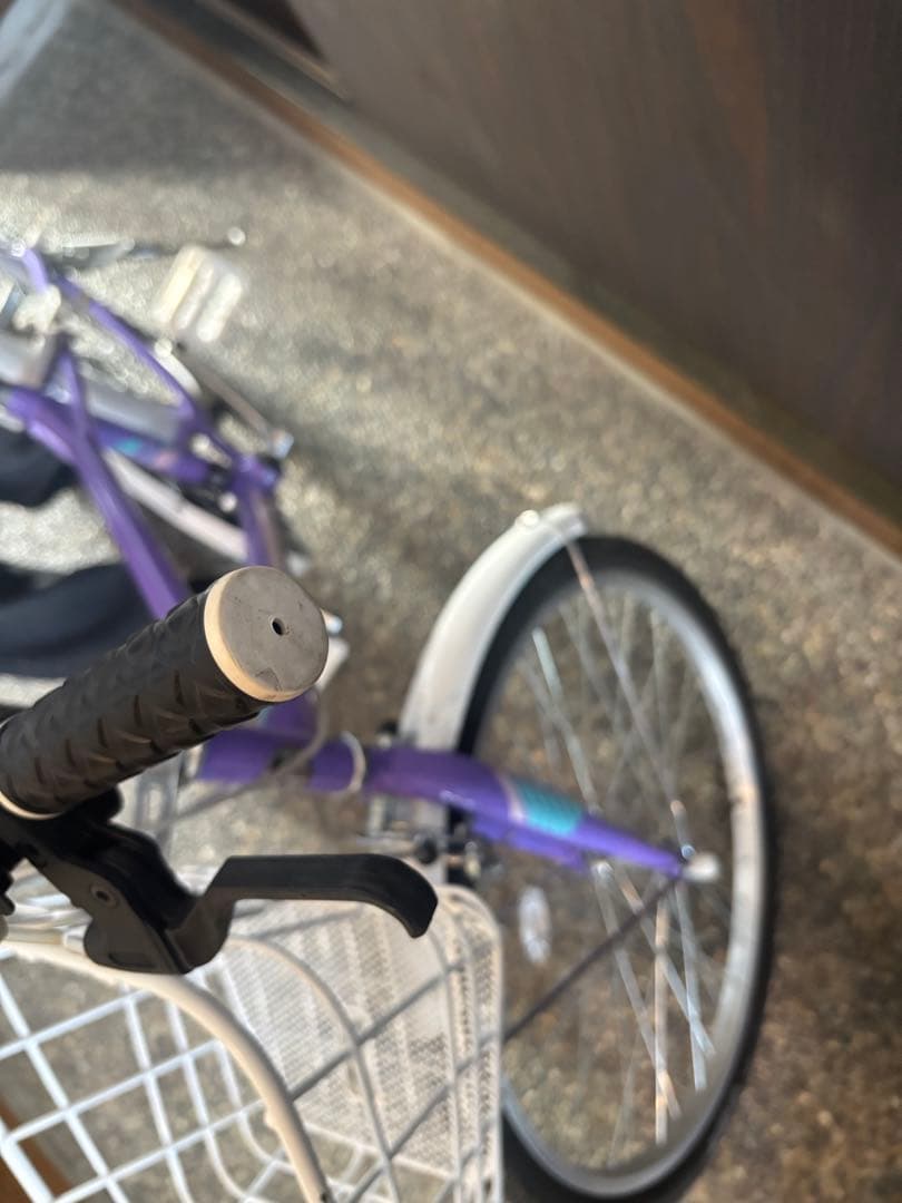 【富山県内直接引渡限定】自転車 24型 ヘルメット付
