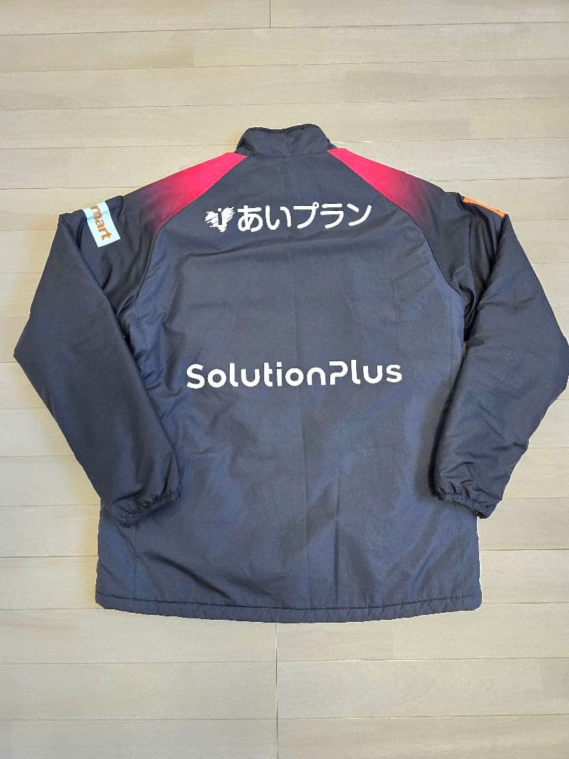 北海道コンサドーレ札幌　監督スタッフコーチ 支給品 実使用 非売品 ウォーマー