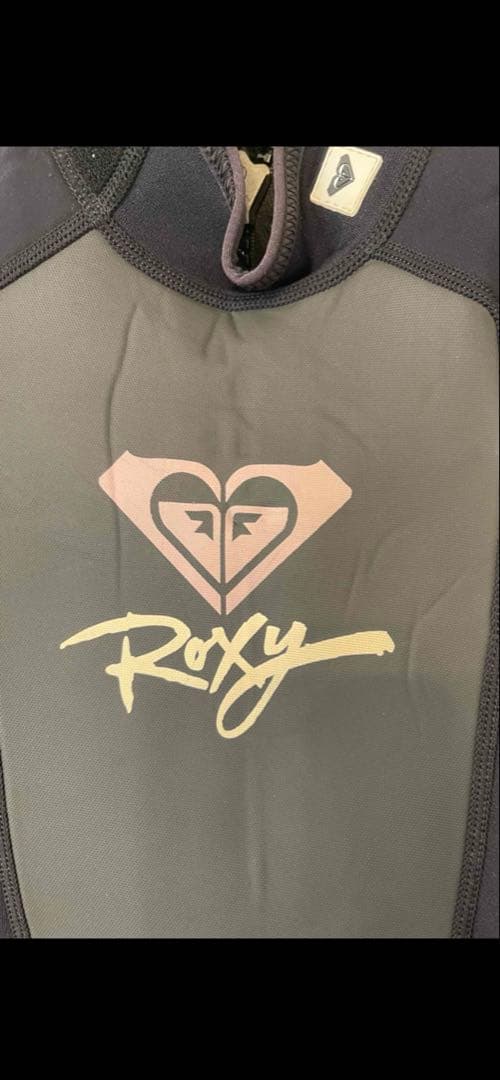 Roxy フルスーツ 黒色 ハートロゴ