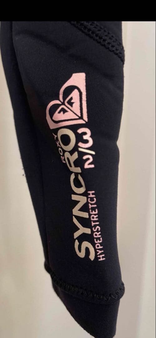 Roxy フルスーツ 黒色 ハートロゴ