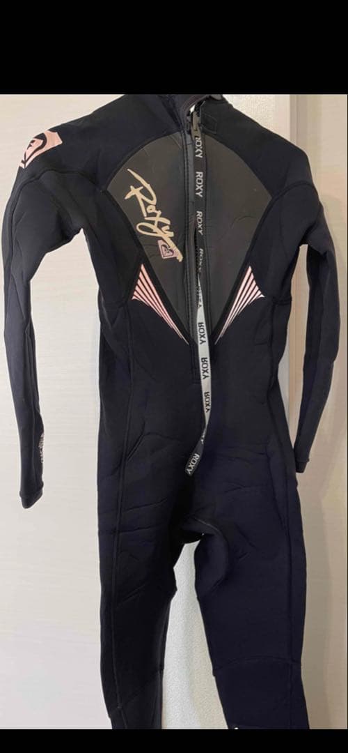 Roxy フルスーツ 黒色 ハートロゴ