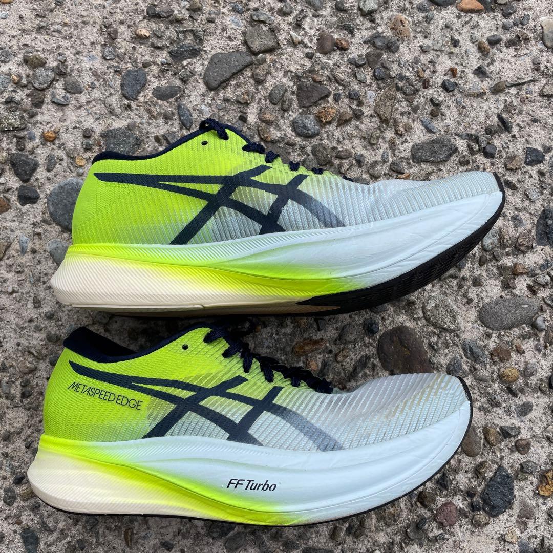 asicsメタスピードエッジ＋ 25cm