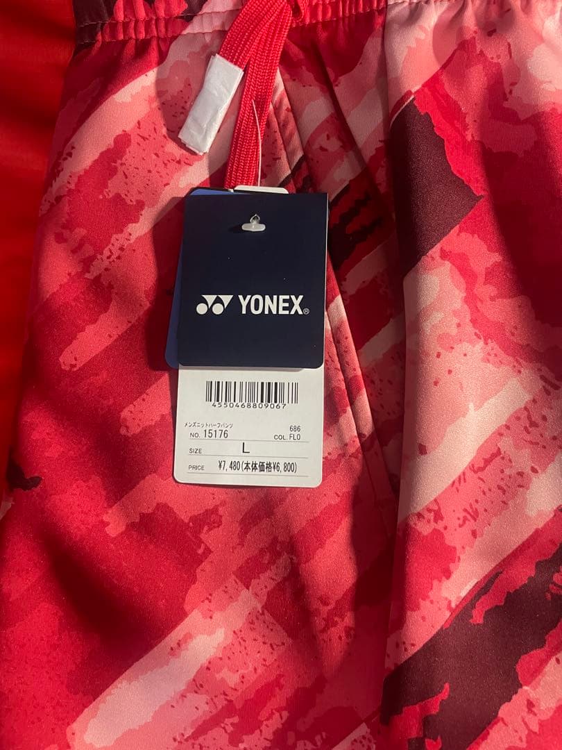 シャツとパンツセット　YONEX バドミントン ウェアセット 赤い