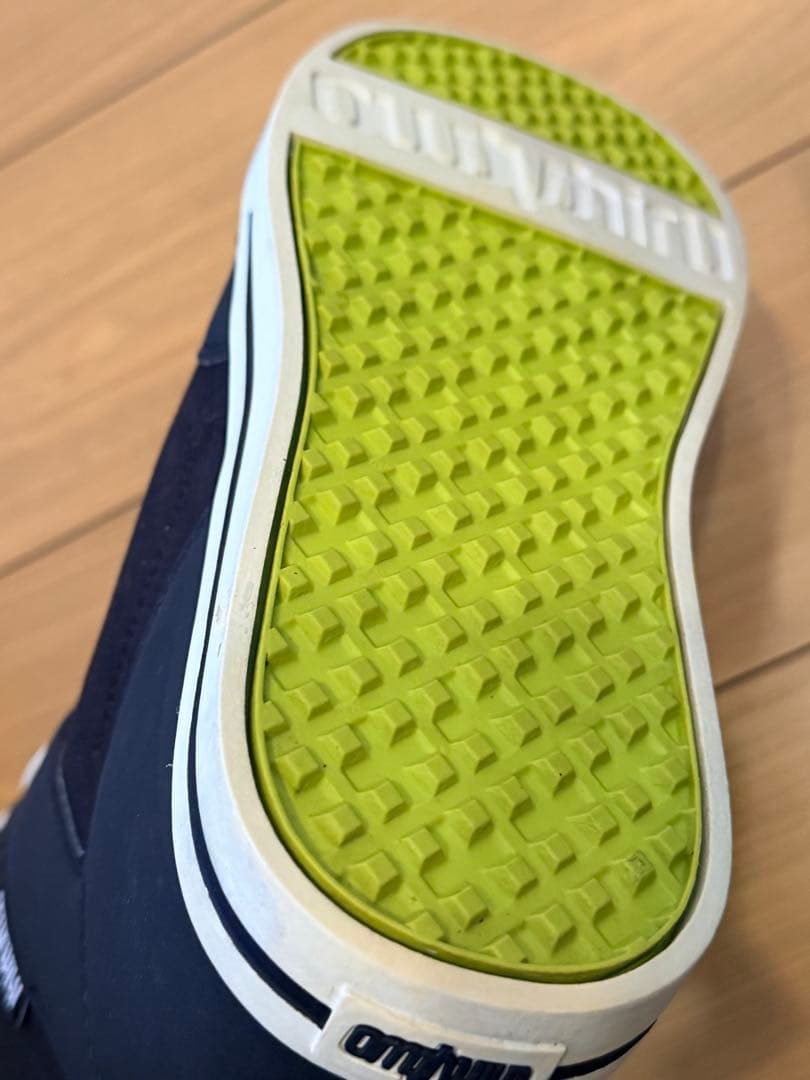 【美品】サーティーツー スノーボード ブーツ 25.5cm 86FT