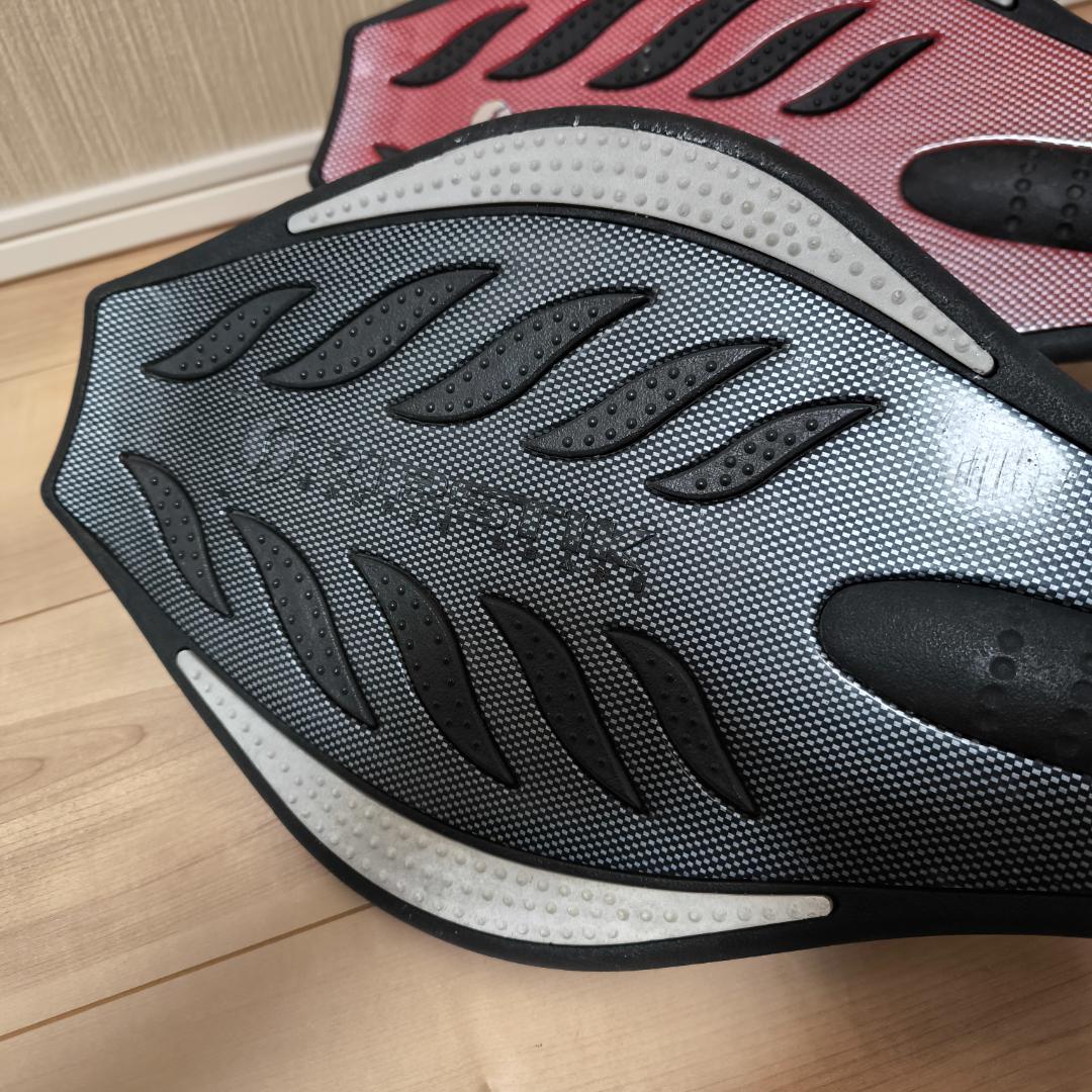 RIPSTIK　リップスティック　レッド　ブラック ２本セット
