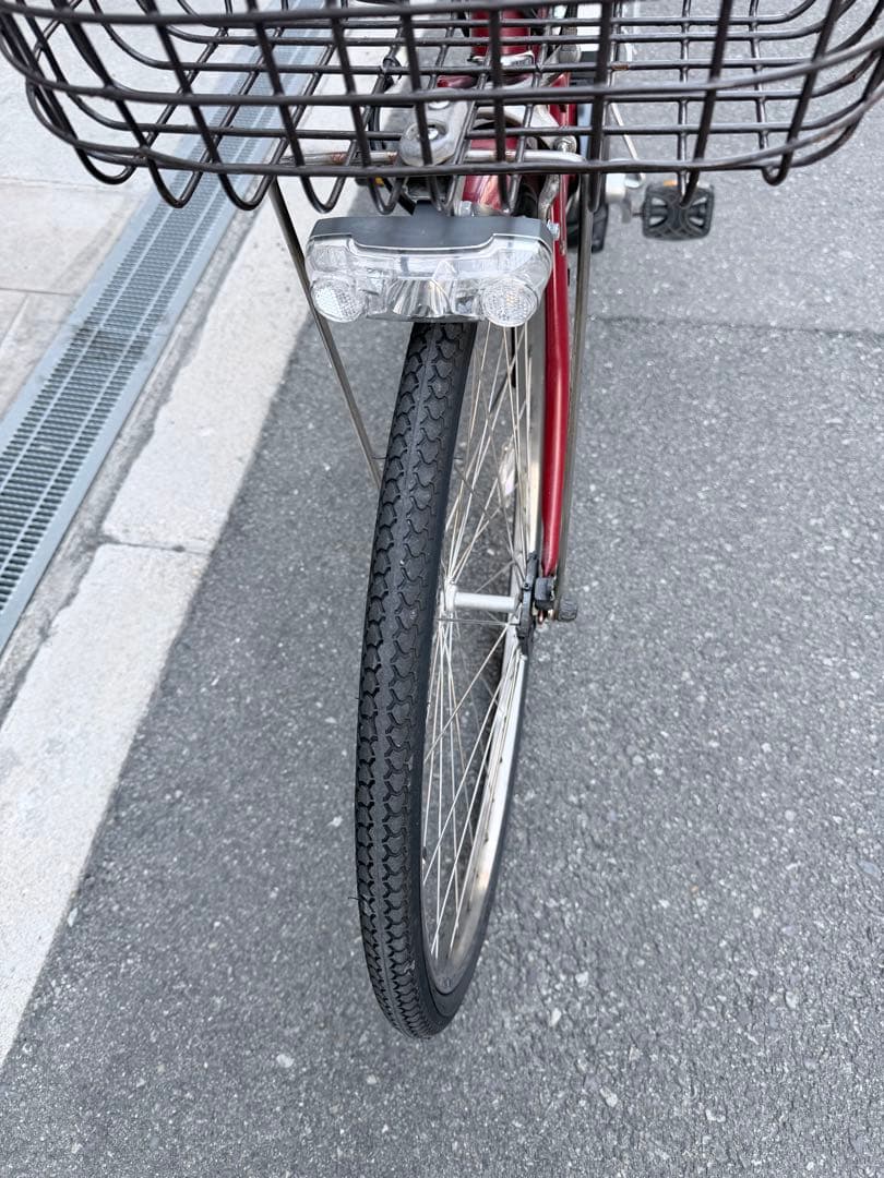 大阪府　ヤマハ　赤 電動アシスト自転車 前カゴ付き