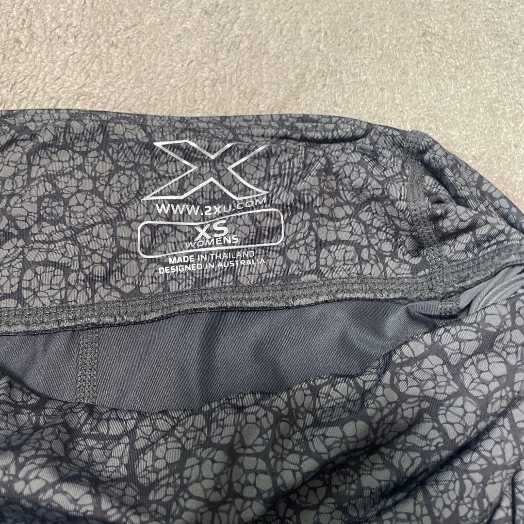 2XU 女性用 XS タイツ グレー/ブラック
