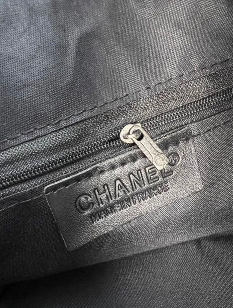 CHANEL ノベルティ　ロゴ入り ブラックトートバッグ