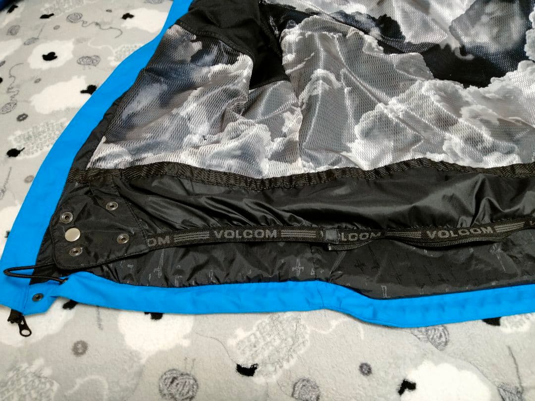 VOLCOM フード付きスノーボードウェア ジャケット スカイブルー Ｌサイズ