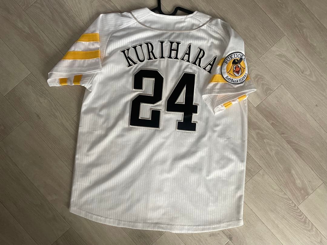 【美品】ホークスユニフォーム 栗原 24