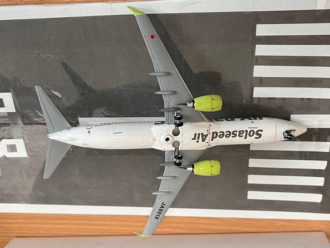 ソラシドエア　Boeing 737-800 1/200 プラモデル完成品