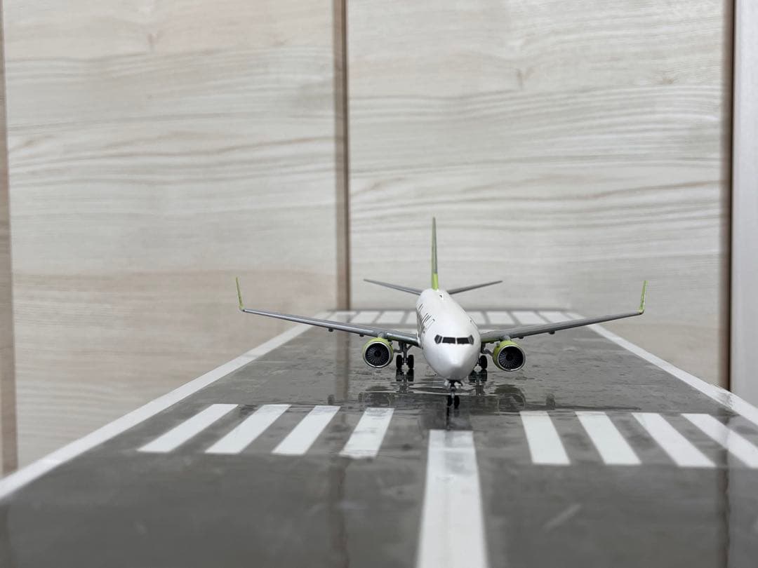 ソラシドエア　Boeing 737-800 1/200 プラモデル完成品