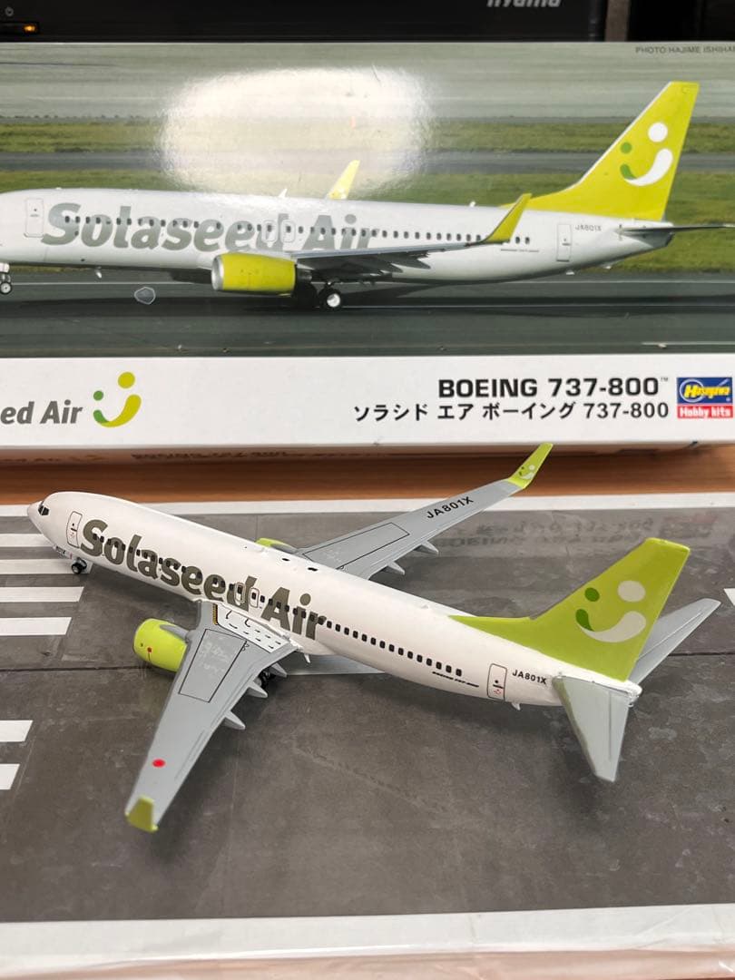 ソラシドエア　Boeing 737-800 1/200 プラモデル完成品