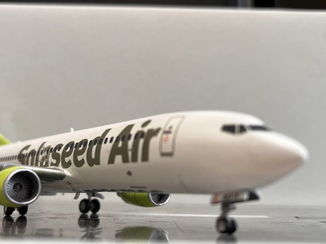 ソラシドエア　Boeing 737-800 1/200 プラモデル完成品