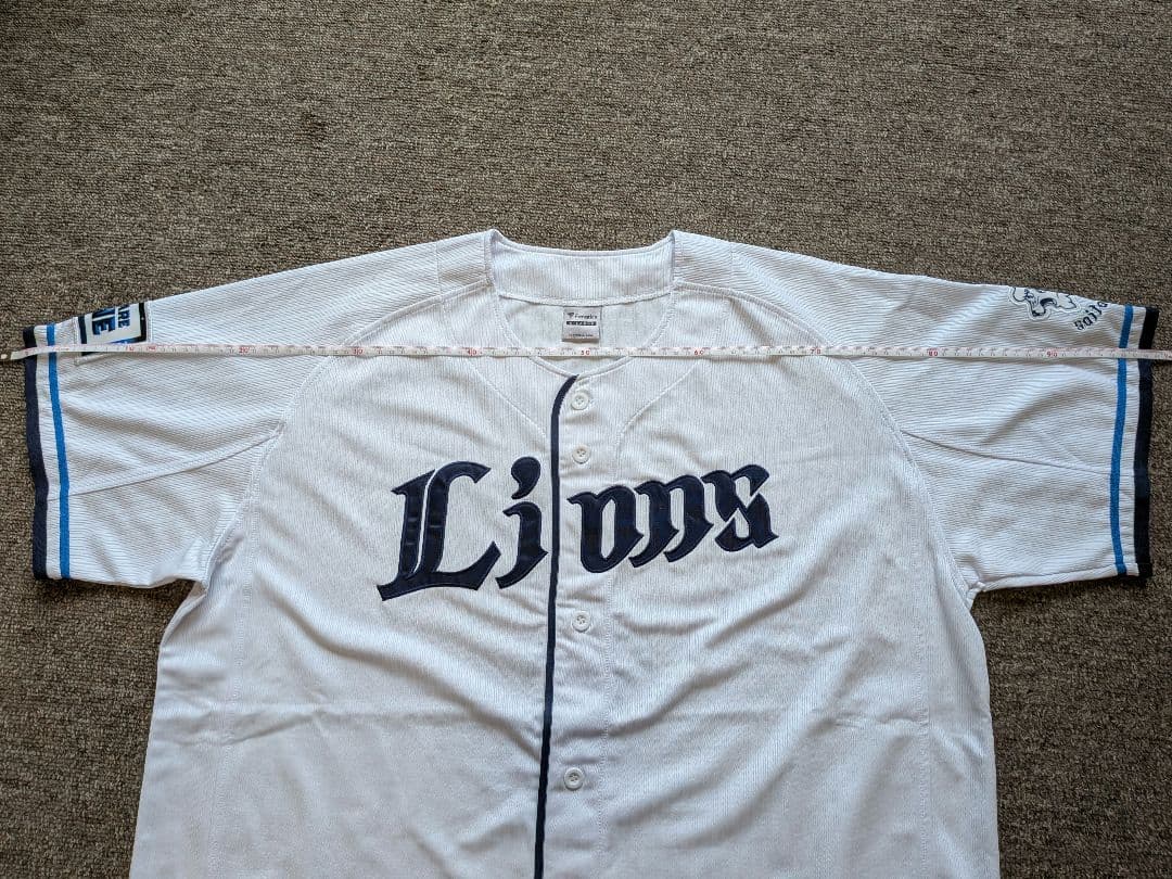 埼玉西武ライオンズ　 ユニフォーム 　XL?!サイズ