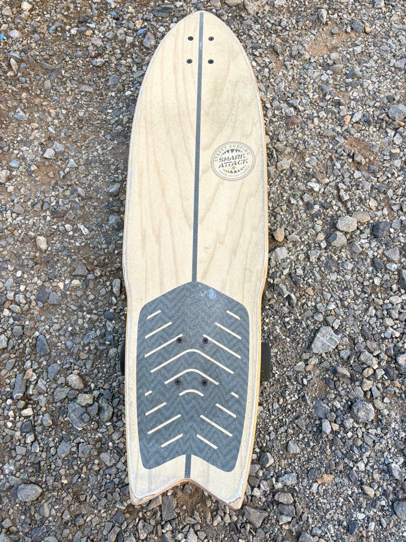 サーフスケート　ストリートサーフィン　street surfing スケボー