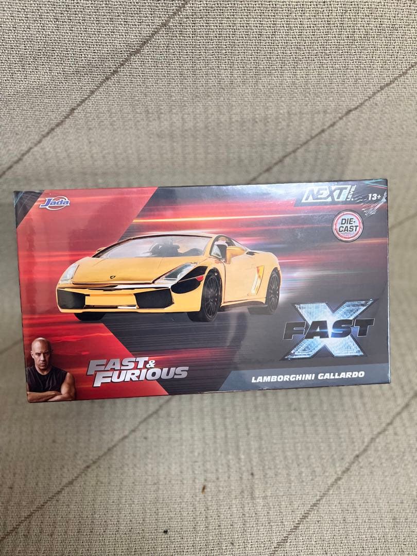ワイルドスピード　ダイキャストカー　ランボルギーニ ゴールドバージョン おまけ付