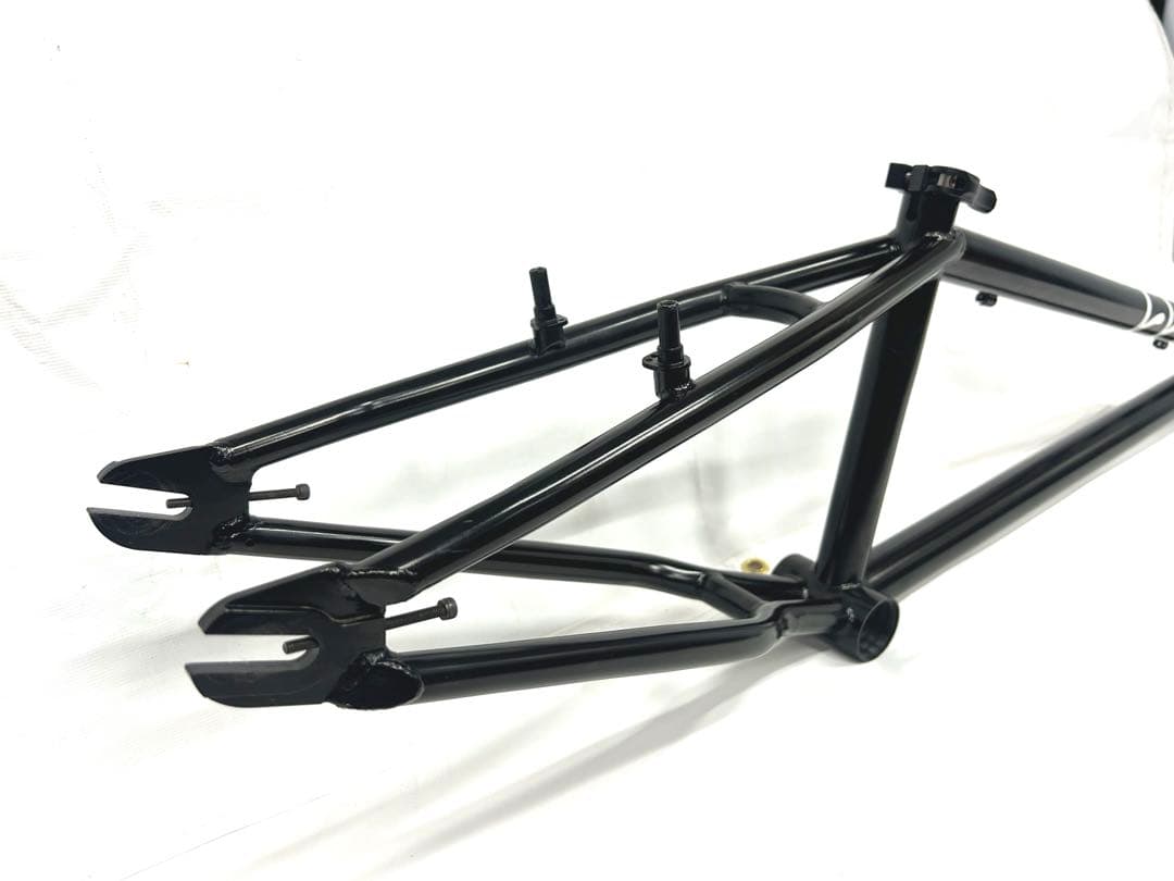 【マニア必見‼️】CULT VICK BEHM RACE FRAME BMX