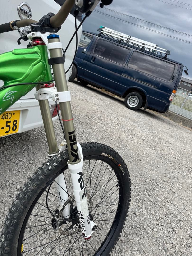サンタクルーズV10アルミダウンヒルバイクSサイズ